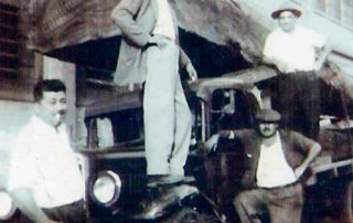 De cima para baixo : Chico, José e Paschoal Licastro e dois ajudantes (foto cedida por Domingos Licastro)